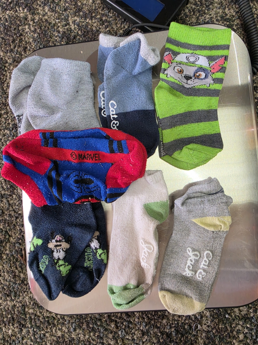 Marvel Red & Blue Athletic No-Show Socks